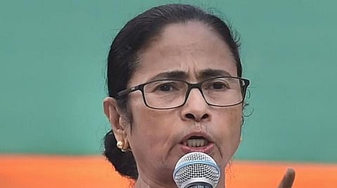 மம்தா பானா்ஜி