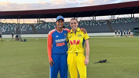 India A, Aussie A womens Cricket Team captains 