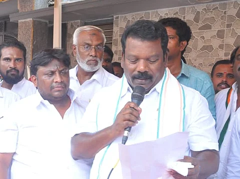 TN Congress State Secretary Ayanpuram K. Saravanan removed from party 