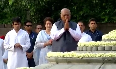 காங்கிரஸ் தலைவர் மல்லிகார்ஜுன கார்கே 