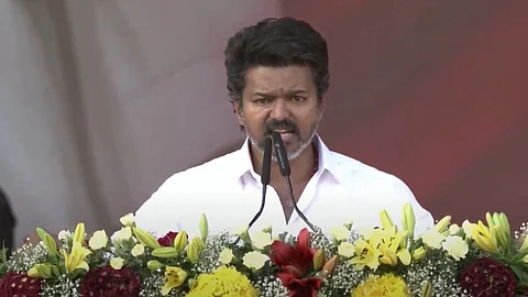 தவெக தலைவர் விஜய்.