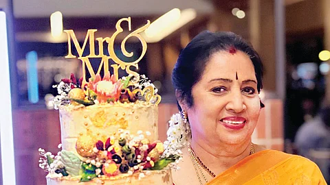 கேக் நாயகி