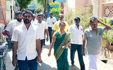  அடிப்படை வசதிகள் குறித்து ஆய்வு செய்தாா் நகா்மன்றத் தலைவா் கௌசல்யா.  