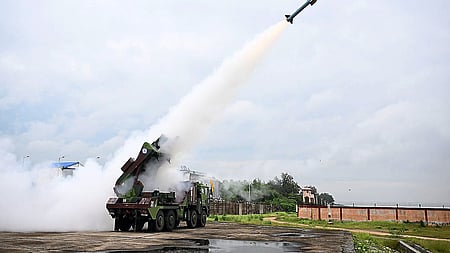 ஒடிஸா கடற்கரையில் வெற்றிகரமாக சோதிக்கப்பட்ட 
ஒருங்கிணைந்த வான் பாதுகாப்பு ஆயுத அமைப்பு.