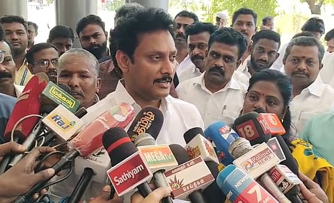Tn minister anbil mahesh react Anurag Thakurs Remark  