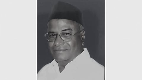 அரவக்குறிச்சி முன்னாள் எம்எல்ஏ கலிலூர் ரகுமான்.