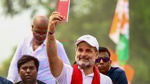 வாக்குரிமைப் பேரணியில் ராகுல் காந்தி 