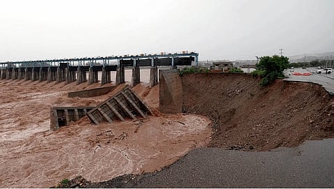 ஜம்மு-காஷ்மீரில் வரலாறு காணாத மழை- இரு நாள்களில் 41 போ் உயிரிழப்பு