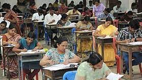 இந்தியாவில் 1 கோடி பள்ளி ஆசிரியா்கள்: நாட்டில் முதல்முறை