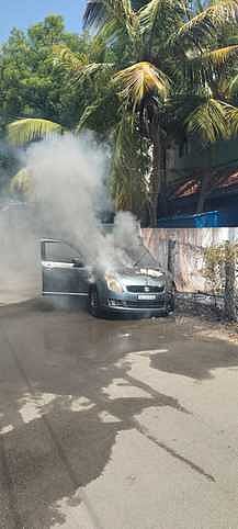 சிவகாசியில் காரில் தீ விபத்து