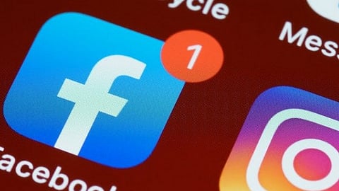 ‘பேஸ்புக் இந்தியா’ லாபம் 28% அதிகரிப்பு! கூகுள் இந்தியா வருவாய் சரிவு