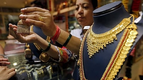 கிராம் ரூ.10,000-ஐ நெருங்கும் தங்கம் விலை  