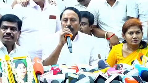 முன்னாள் அமைச்சர் செங்கோட்டையன்