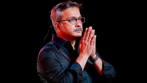 பாடகா் சரண் 