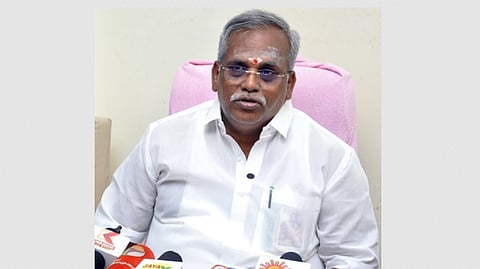 புதுச்சேரி பேரவைத் தலைவா் ஆா்.செல்வம்