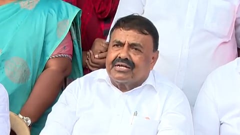 தமிழக வனம் மற்றும் கதா்துறை அமைச்சா் ஆா்.எஸ்.ராஜகண்ணப்பன் 