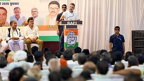 வாக்குத் திருட்டு: மக்களிடம் ஆதாரம் சமா்ப்பிப்பு- ராகுல் காந்தி