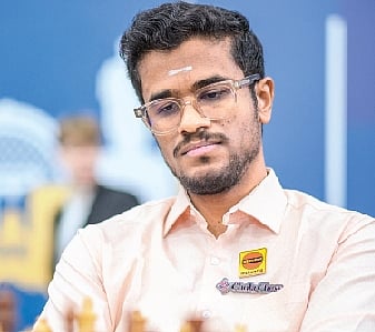 காா்த்திகேயன் வெற்றி; பிரக்ஞானந்தா, குகேஷ் டிரா