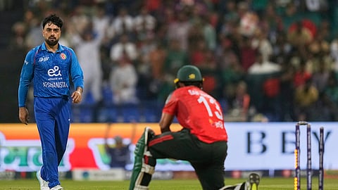 வங்கதேசத்தை வீழ்த்துமா ஆப்கானிஸ்தான்? 155 ரன்கள் இலக்கு!
