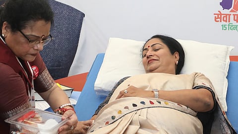 ஒவ்வொரு துளி ரத்தத்தையும் நாட்டுக்காக அா்ப்பணிக்கிறேன்: முதல்வா் ரேகா குப்தா