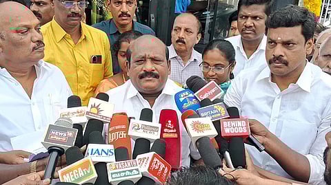 தமிழக உயர்கல்வித் துறை அமைச்சர் கோவி. செழியன் 
