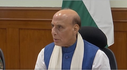 பாதுகாப்புத் துறை அமைச்சா் ராஜ்நாத் சிங்  