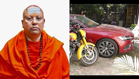 சைதன்யானந்த் - அவரது வாகனங்கள்