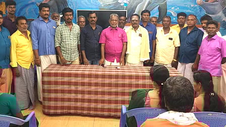 சங்கரன்கோவிலில் நாட்டுப்புற கலைஞா்கள் சங்க ஆலோசனைக் கூட்டம்