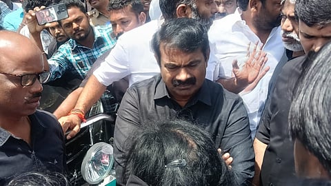 கரூரில் சீமான்