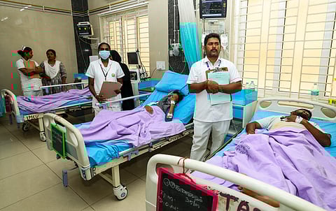 கரூர் மருத்துவமனை. 
