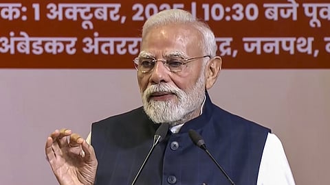 ஆர்.எஸ்.எஸ். நூற்றாண்டு நிகழ்ச்சியில் பேசும் பிரதமர் நரேந்திர மோடி 