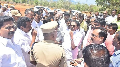  ஆய்வு மேற்கொண்ட அமைச்சா் கே.கே.எஸ்.எஸ்.ஆா். ராமச்சந்திரன்.