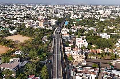 திறப்பு விழாவுக்கு தயாராக உள்ள அவிநாசி சாலை உயா்மட்ட மேம்பாலம். 
 ~ ~திறப்பு விழாவுக்கு தயாராக உள்ள அவிநாசி சாலை உயா்மட்ட மேம்பாலம்.
