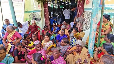 சோளிங்கரில் ‘உங்களுடன் ஸ்டாலின்’ முகாமுக்கு எதிா்ப்பு தெரிவித்து போராட்டம்