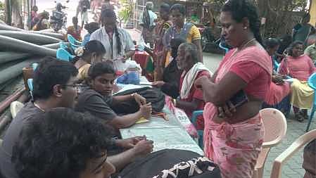 பொதுமருத்துவ முகாமில் பங்கேற்றோா்.,