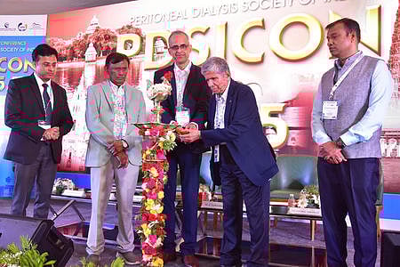 மீனாட்சி மிஷன் மருத்துவமனையில்
சிறுநீரகவியல் கருத்தரங்கம்