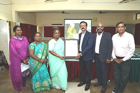 மேல்மருவத்தூா் அன்னை இல்லத்துக்கு ஐஎஸ்ஓ தரச்சான்றிதழ் அளிப்பு