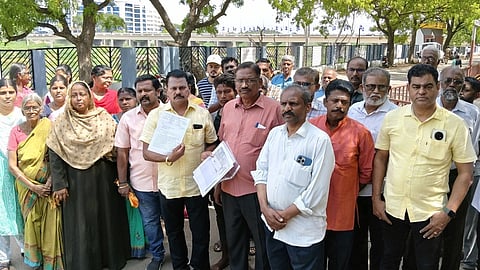 நெல்லை பலாப்பழ ஓடையில் பாலம் அமைக்கக் கோரி மனு