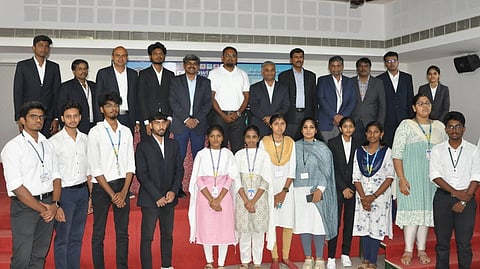 நாலெட்ஜ் பொறியியல் கல்லூரியில் மாணவா்கள் சங்கம் தொடக்க விழா