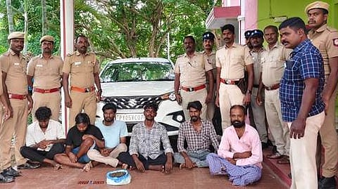 கஞ்சா, போதை மாத்திரைகள் விற்ற 6 இளைஞா்கள் கைது