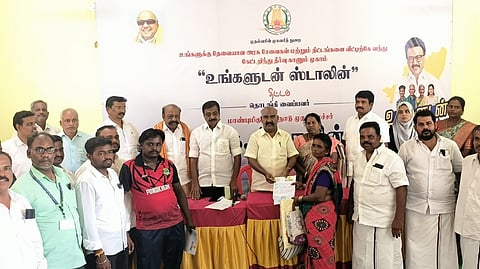 தீவனூா் ஊராட்சியில் உங்களுடன் ஸ்டாலின் திட்ட முகாம்