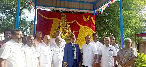 வேம்படிதாளம் அரசுப் பள்ளியில்
திருவள்ளுவா் சிலை திறப்பு விழா