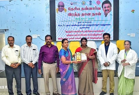 மக்கள் ரத்த தானம் செய்ய முன்வர 
ஆட்சியா் அறிவுறுத்தல்