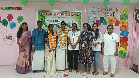 வள்ளியூா் நேரு நா்ஸிங் கல்லூரியில் உலக மனநல தினம்
