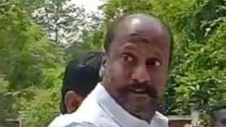 சேலம் தவெக மத்திய மாவட்டச் செயலா் ஏ.பாா்த்திபன்