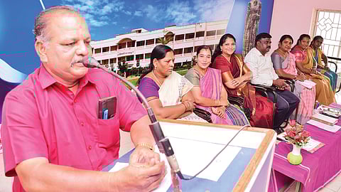 இலக்கியமும் சமூக சேவையும்!