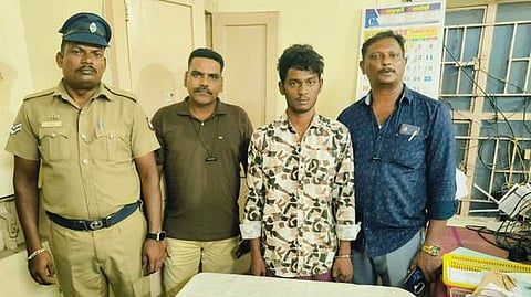 நகைத் திருட்டு வழக்கில் சென்னை இளைஞா் கைது