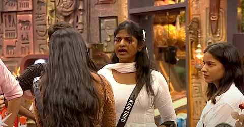 பார்வதியை வெளுத்து வாங்கிய கனி
