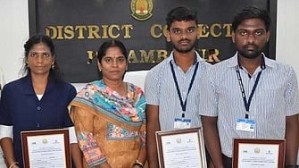 பெரம்பலூரில், அகில இந்திய தொழில்தோ்வில் சிறப்பிடம் பிடித்த மாணவ மாணவிகளை புதன்கிழமை பாராட்டிய மாவட்ட ஆட்சியா் ந. மிருணாளினி. 