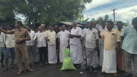 சிபிஎம் சாலை மறியல்